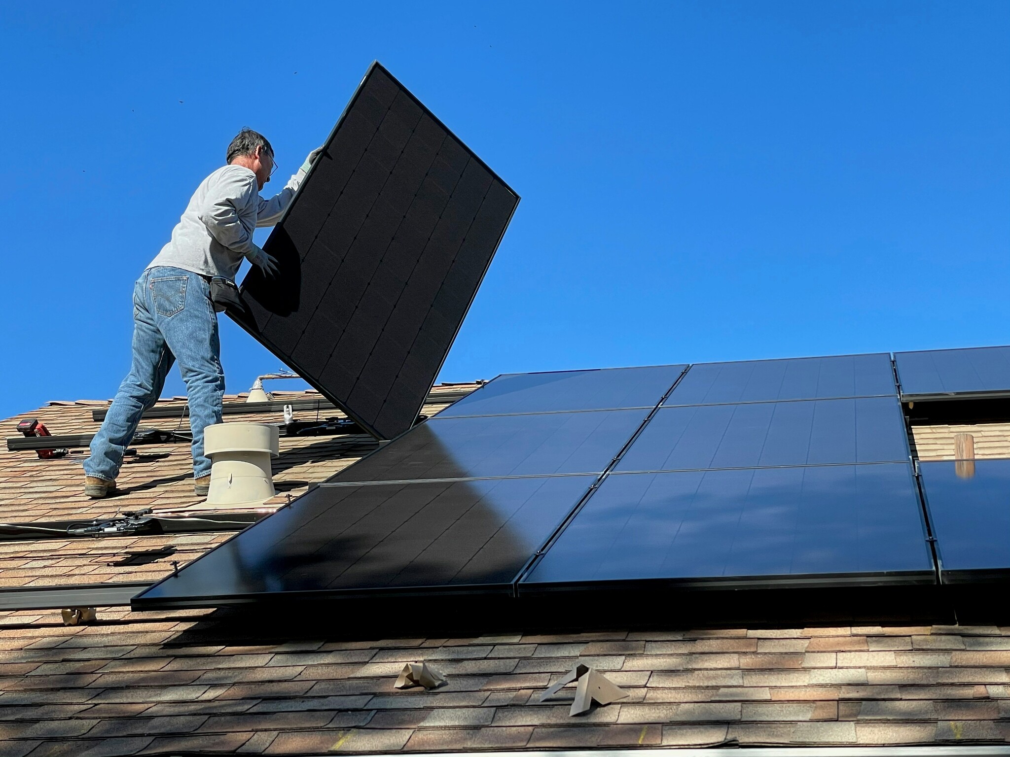 Hoeveel zonnepanelen heb je nodig voor een airco?