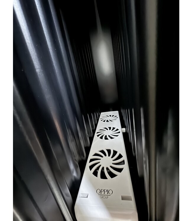  180x40 cm Type 22 - 2293 Watts - ECA Hybrid Radiateur vertical à façade rainurée - Noir mat (Ral 9005)