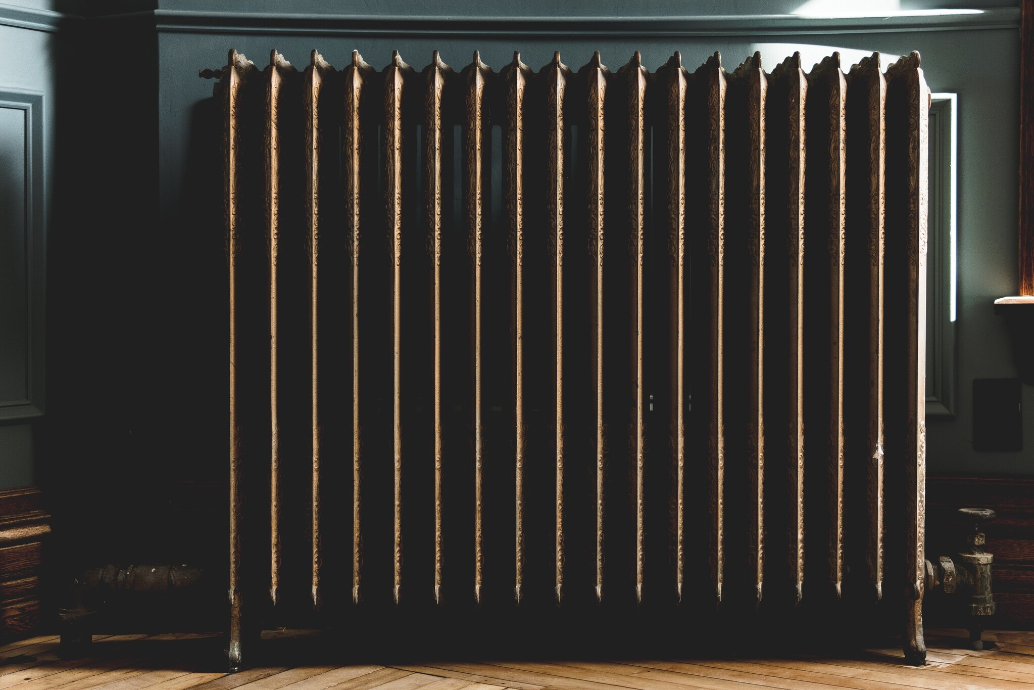 Radiator plaatsen en installeren: Zo doe je dat!