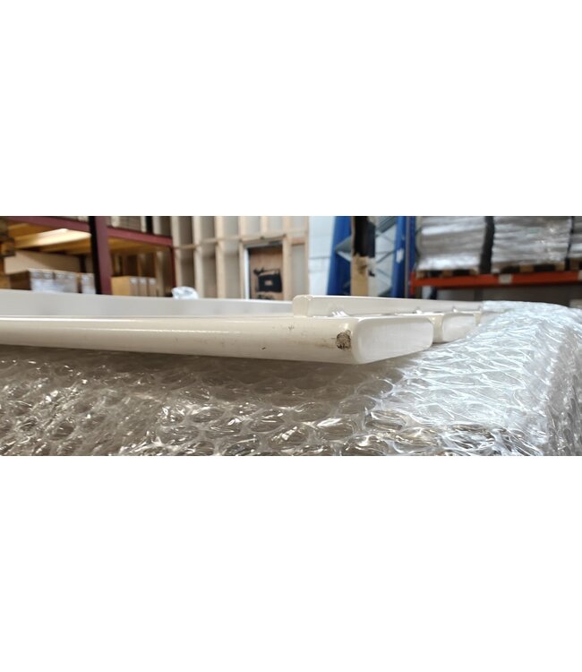 Sortie #175 - 115x60 cm - 844 watts - Radiateur sèche-serviettes Oppio Elite - Blanc (Ral 9016)