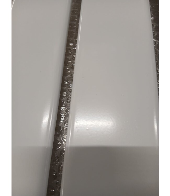  Sortie #187 - 140x60 cm - 983 watts - Radiateur sèche-serviettes Oppio Elite - Blanc (Ral 9016)