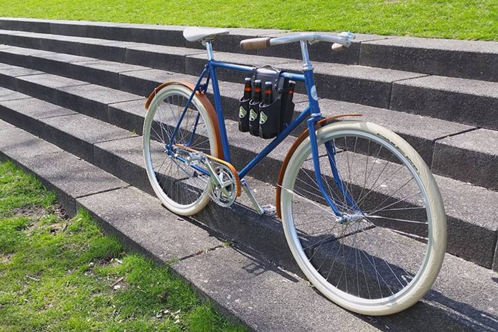 Kazmok THE BEER CARRIER