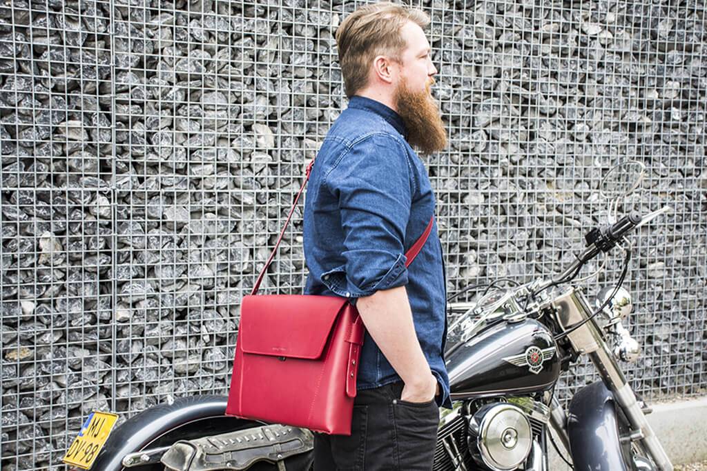 Vanguard by Ruitertassen Vigilante briefcase red