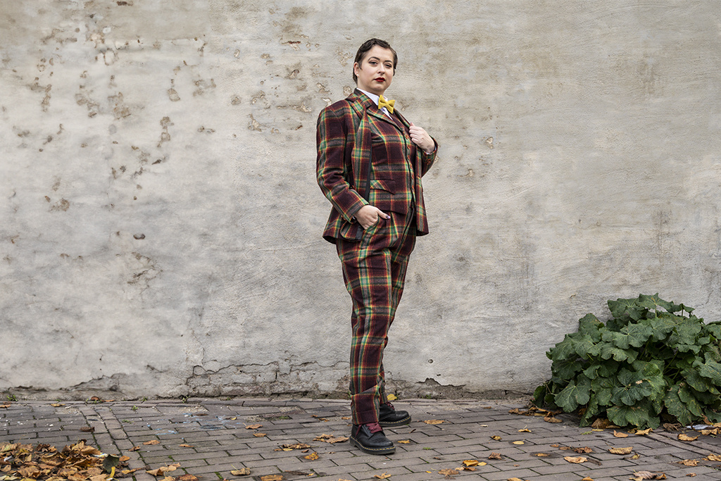 Betty Bozz suits Rainbow Red 3-delig dames pak