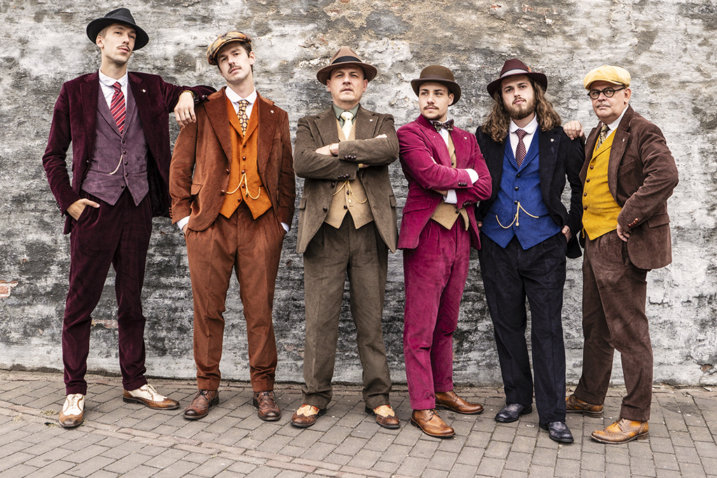 Urban Bozz Golden Brown | Corduroy suit
