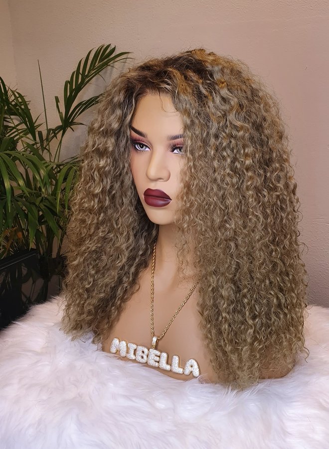 Curly Marilyn - Closure Wig Deep Wave 18" - Made with 100% Raw Vietnamese Hair