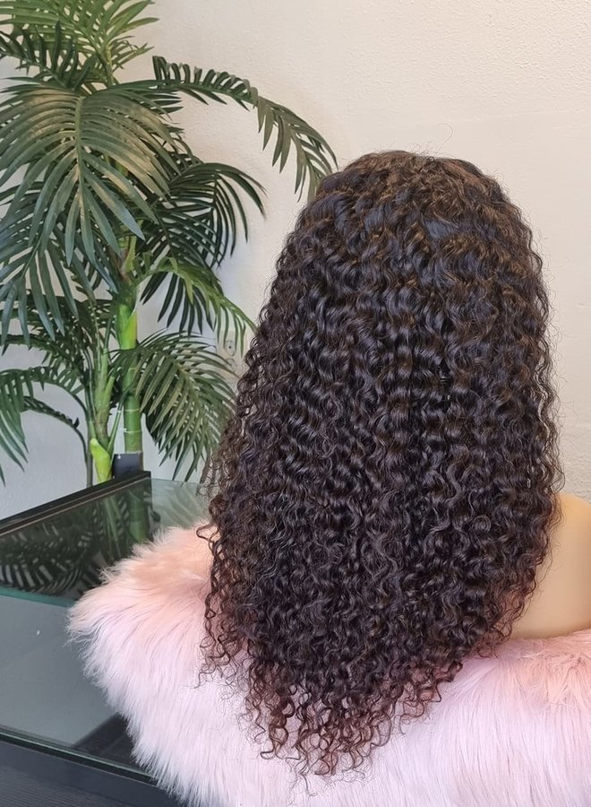 Forest Queen	- Closure Wig Caribbean Curly 20" - Steamed Raw Indian Hair
