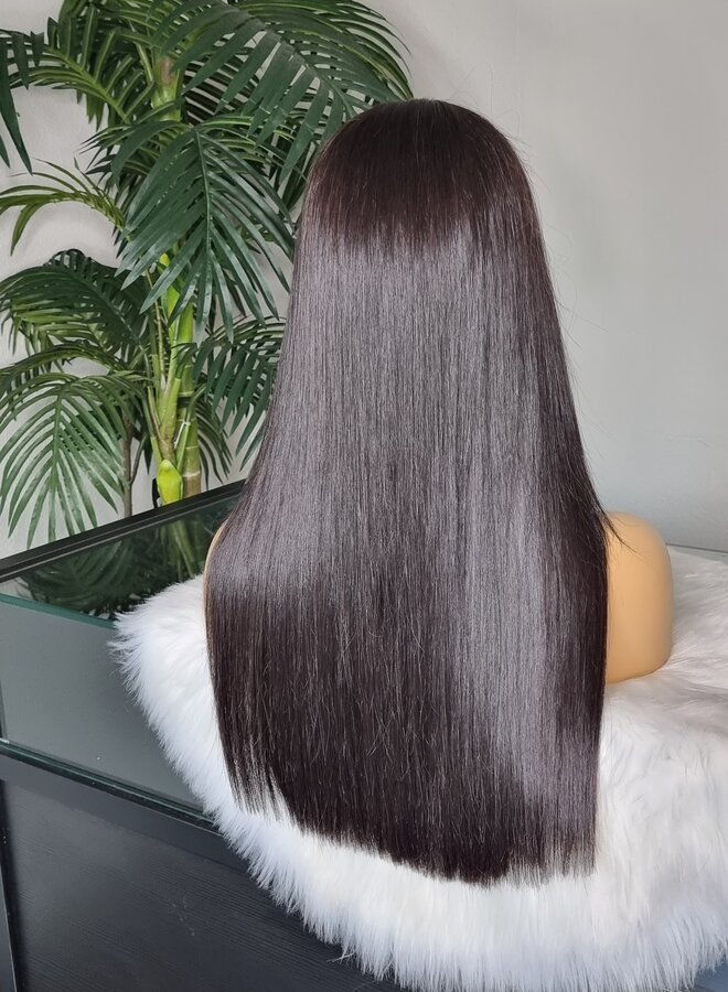 Cocoa Classique - 5x5 Closure Wig Bone Straight - Remy Vietnamese Hair - Cap M