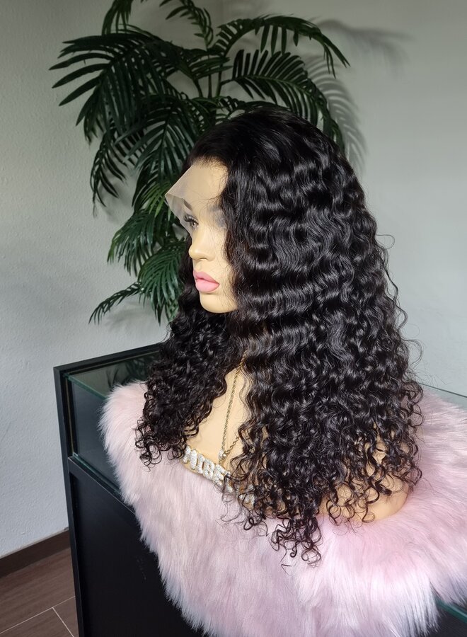 Curly Grace - Frontal Wig Deep Curly 18" - Remy Vietnamese Hair - Cap M