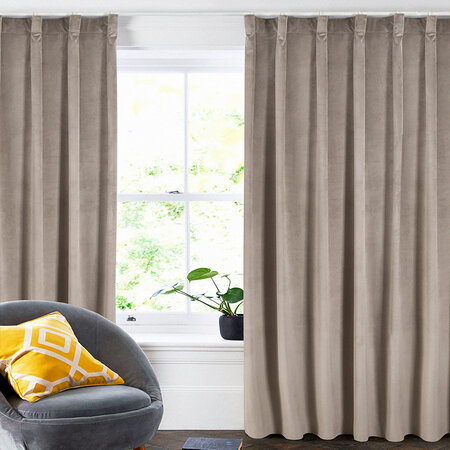 Verduisterende & Isolerende Velvet Gordijnen - 150 of 300 cm - Haken - Licht Taupe