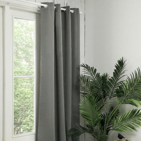 Verduisterende & Isolerende Gordijnen 150 of 300 cm - Ringen  - Lichtgrijs