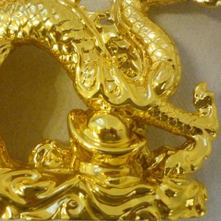 Goldener Drachen mit Kugel für Kraft unf Erfolg ca. 15x9x3,5cm - Copy