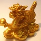 Goldener Drachen mit Kugel für Kraft unf Erfolg ca. 8x5x4cm