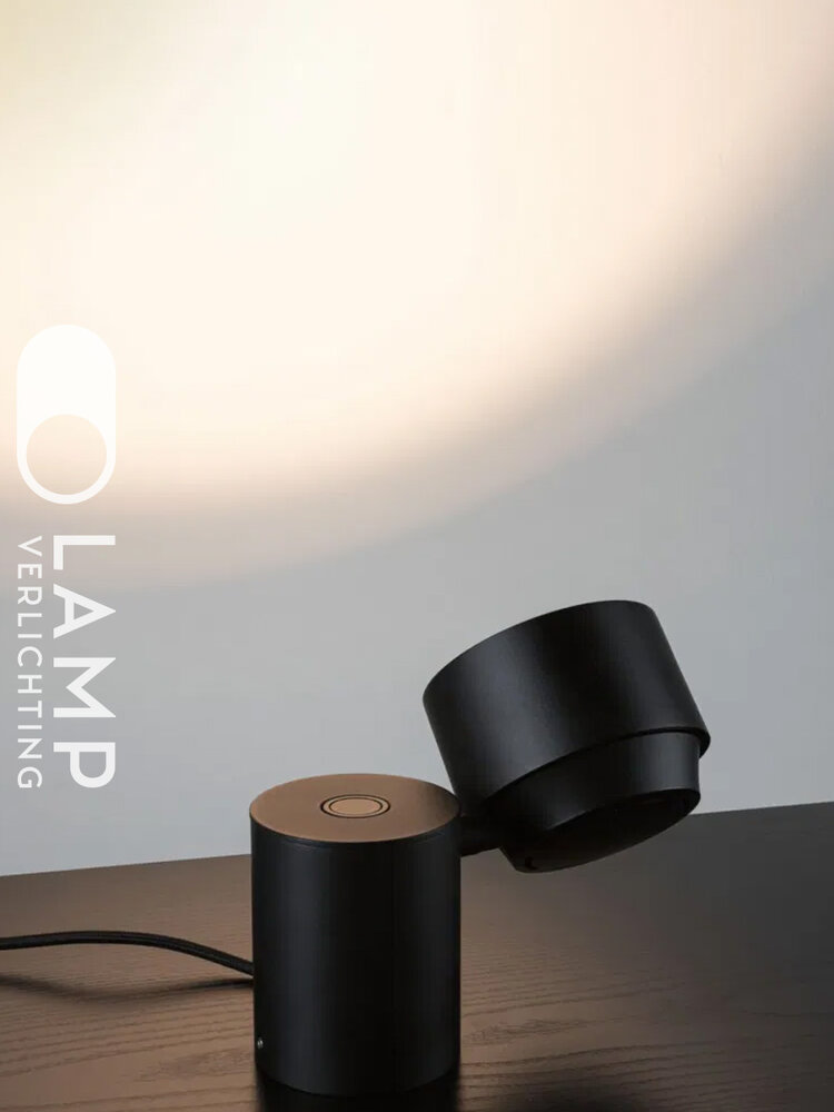 LED Vloerspot Zwart met 3-staps dimmer LED Vloerspot Zwart met 3-staps dimmer