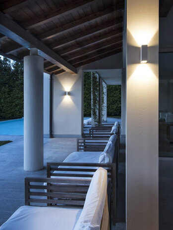 Gevelspot Hoekig Up Down IP44 Led 8W Gevelspot Hoekig Up Down IP44 Led 8W