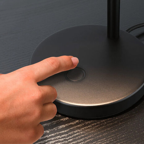 LED Tafelspot met 3-staps dimmer LED Tafelspot met 3-staps dimmer