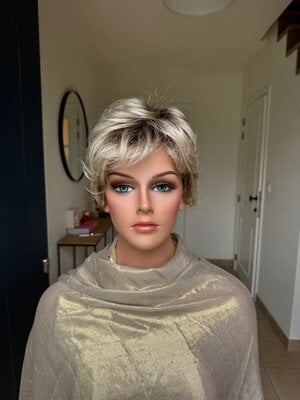 Ellen Wille Charme champagne rooted
