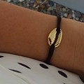 SHELL BRACELET