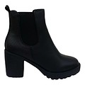 CHELSEA BOOTS