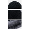 Beanie Muts en Sjaal met dikke zachte fleece voering / zwart