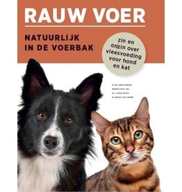 Rauw voer, natuurlijk in de voerbak