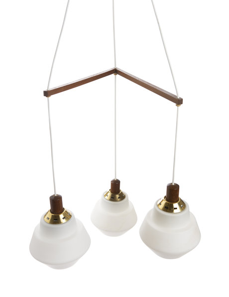 design hanglamp, ca. 1960, cascade met drie witte kappen