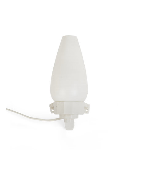 Industriele wandlamp, witte lampenkap met porseleinen