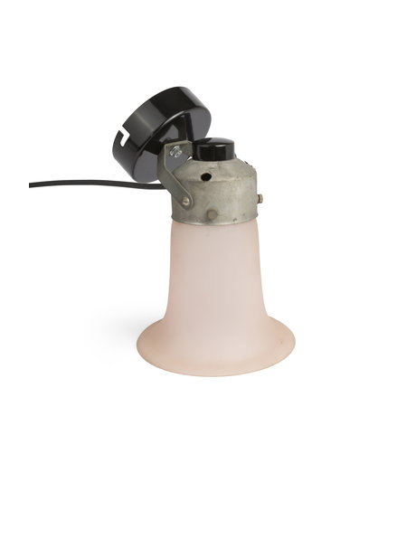 wandlamp, industrieel model, roze glas aan metalen houder