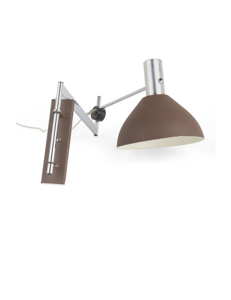 Wandlamp vintage, bruine kap op arm, metaal