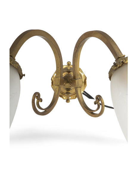 Classic wall lamp, brass curl with glass