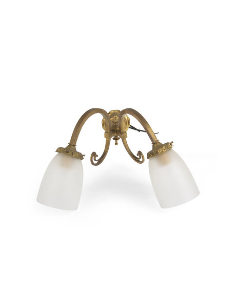 Classic wall lamp, brass curl with glass