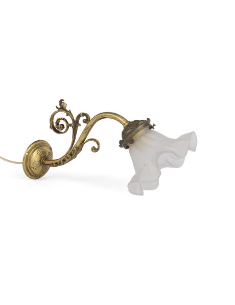 Classic wall lamp, brass with frosted glass