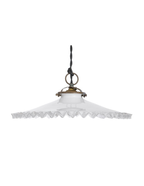 Wit glazen hanglamp met karteltjes aan de rand