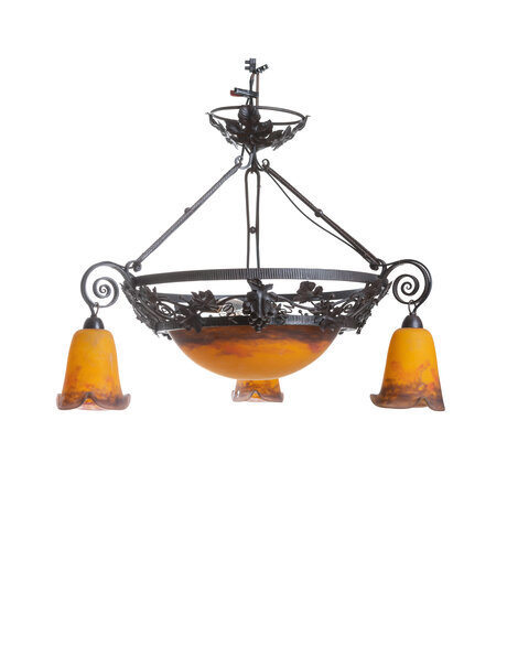 Jaren 30 hanglamp, oranje paars glas in smeedijzer