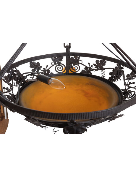 Jaren 30 hanglamp, oranje paars glas in smeedijzer