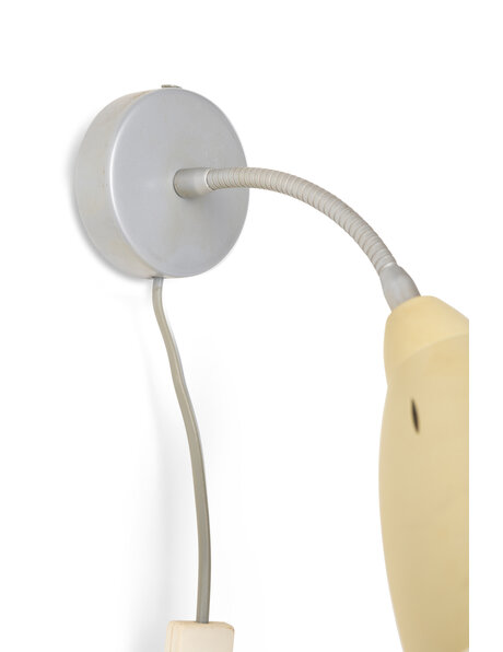 Kleine vintage wandlamp, licht geel kapje