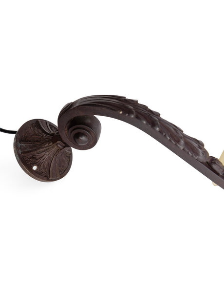 Oude wandlamp, bruin messing armatuur, licht geel glas