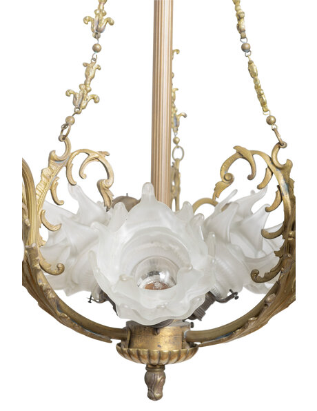 Beautiful hanging lamp, frosted glass roses