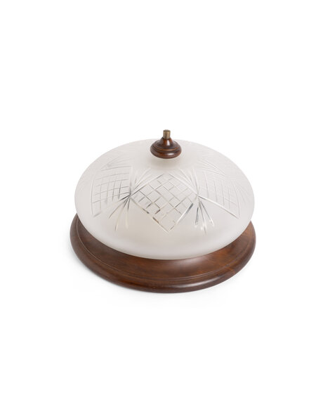 Oude plafondlamp, geslepen glas met hout