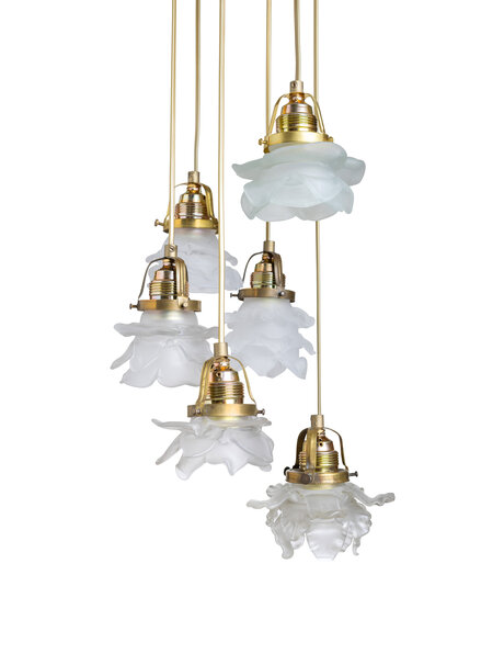 Oude hanglamp, matglazen roosjes