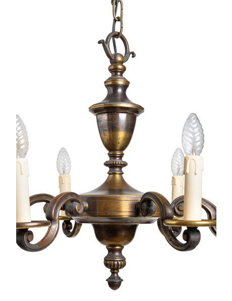 Stijlvolle gebruineerde kroonluchter