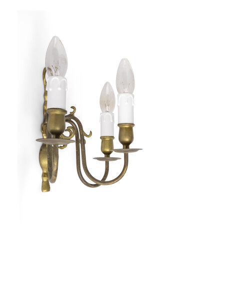 Classic wall lamp with 3 candles