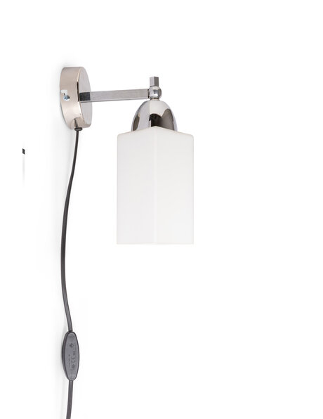 Mooie wandlamp, strak, chroom en glas