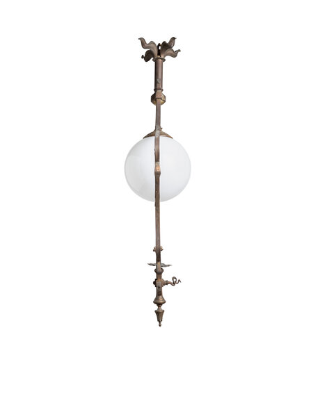 Art Nouveau hanglamp, messing en wit glas