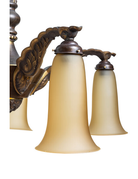 Grote antieke hanglamp