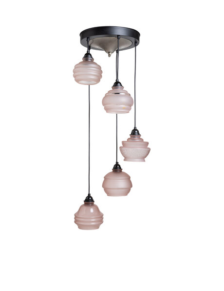 Vintage hanglamp,  vijf rozen glazen lampenkapjes