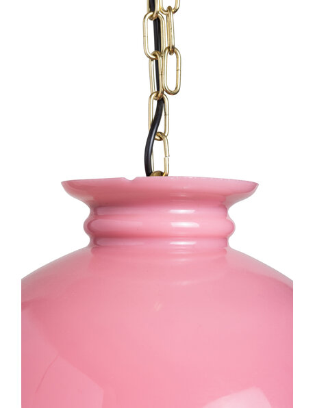 Roze glazen hanglamp aan ketting