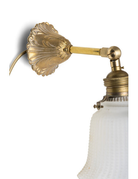 Beautiful classic wall lamp, brass