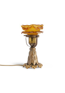 Artistic Table Lamp With Organic Flower Shape