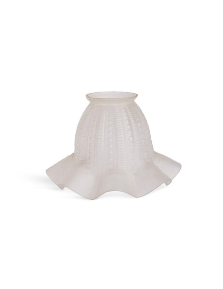 Lampshade, skirt cap with  gracefull edge, ca. 1940